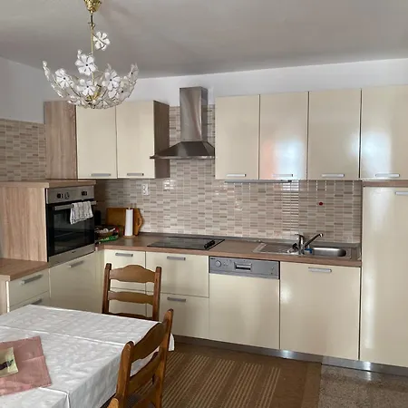 아파트 Apartma Medvedjek Velika Loka